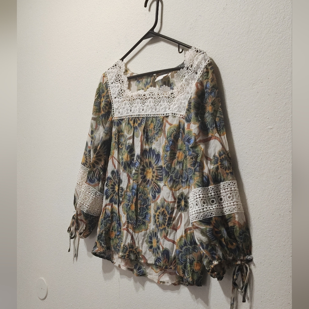 Zac & Rachel Multicolor Floral Blouse with Lace‎ Accents Size M - Picture 6 of 11